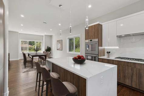 1744 Walnut Circle Northbrook IL 60062