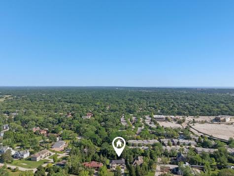 1744 Walnut Circle Northbrook IL 60062