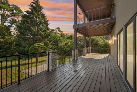 1744 Walnut Circle Northbrook IL 60062