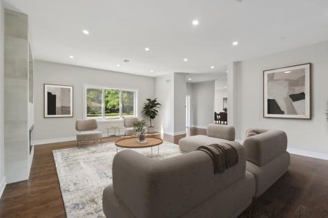 1744 Walnut Circle Northbrook IL 60062