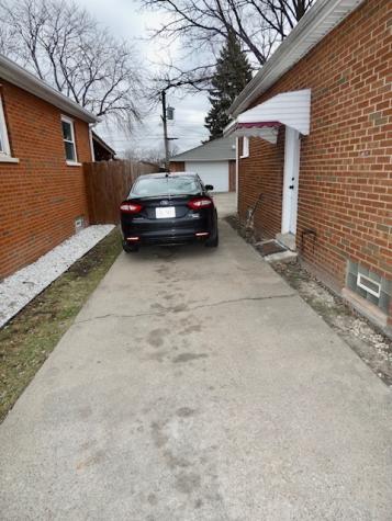16017 Carol Avenue Harvey IL 60426