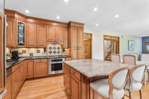 2212 Crystal Way Crystal Lake IL 60012