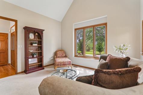 2212 Crystal Way Crystal Lake IL 60012