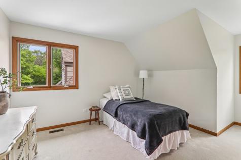 2212 Crystal Way Crystal Lake IL 60012