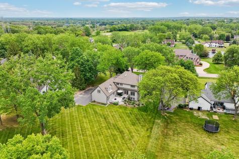 2212 Crystal Way Crystal Lake IL 60012