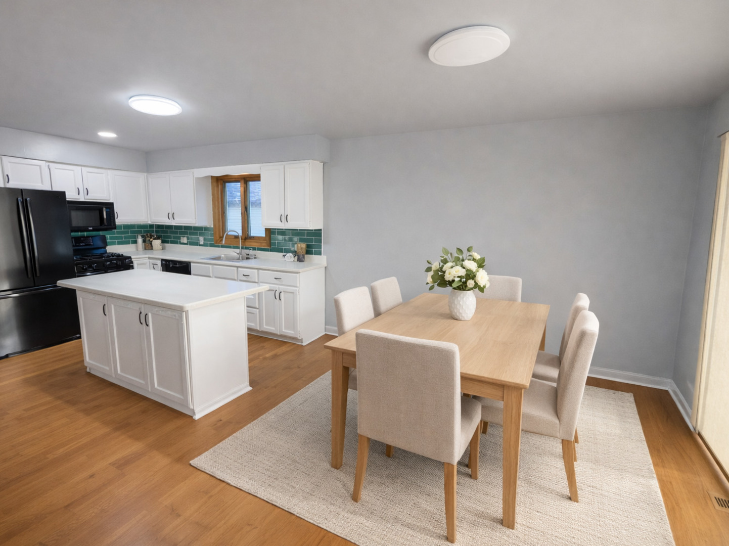 862 Omaha Court Carol Stream IL 60188