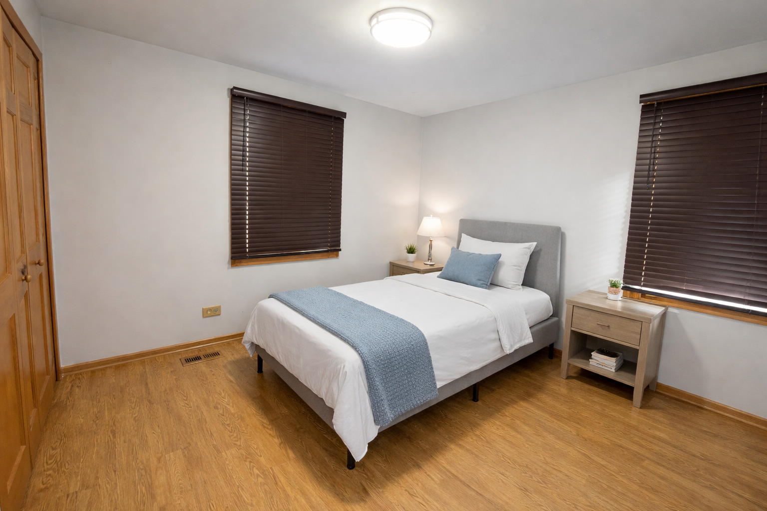 862 Omaha Court Carol Stream IL 60188