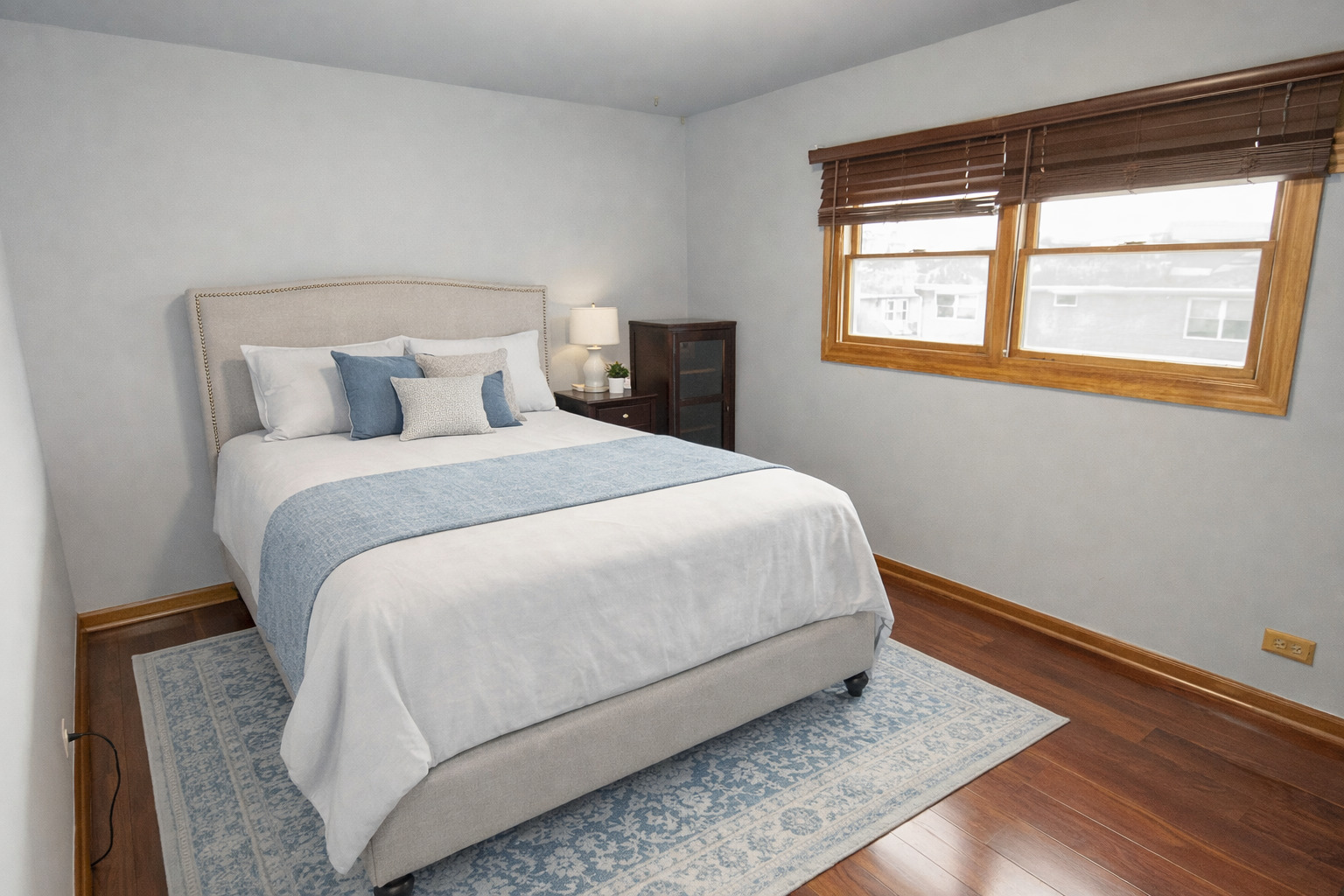 862 Omaha Court Carol Stream IL 60188