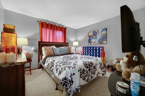 18443 Maple Street Lansing IL 60438