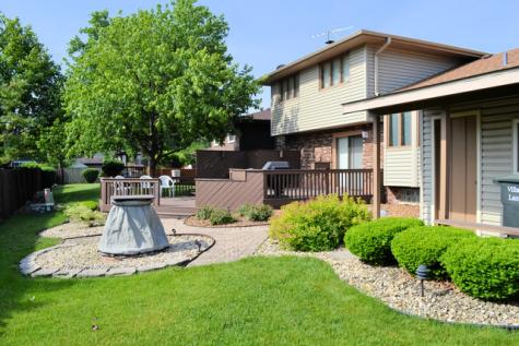 18443 Maple Street Lansing IL 60438