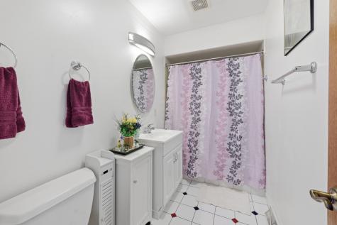 329 East Myrick Avenue Addison IL 60101