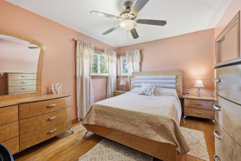 329 East Myrick Avenue Addison IL 60101