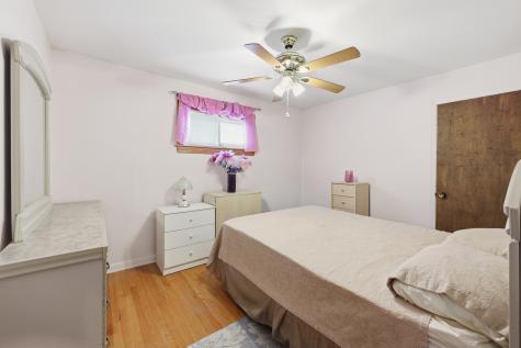 329 East Myrick Avenue Addison IL 60101