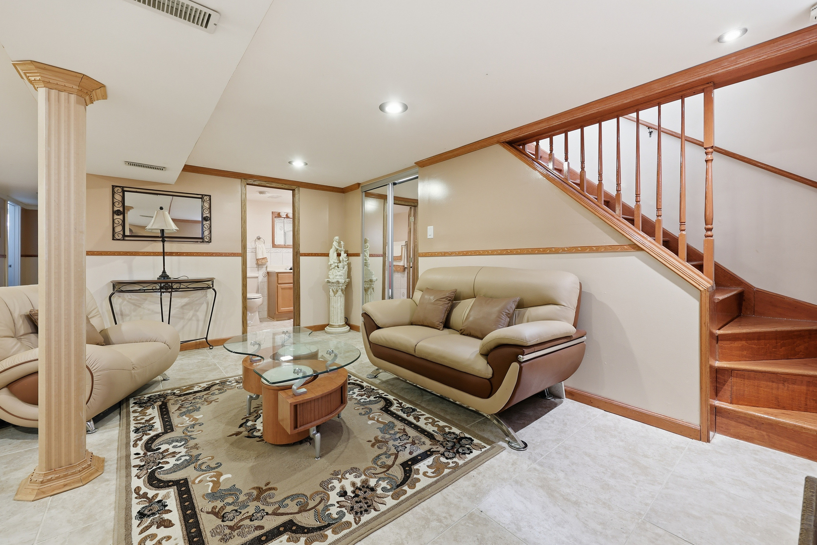 329 East Myrick Avenue Addison IL 60101