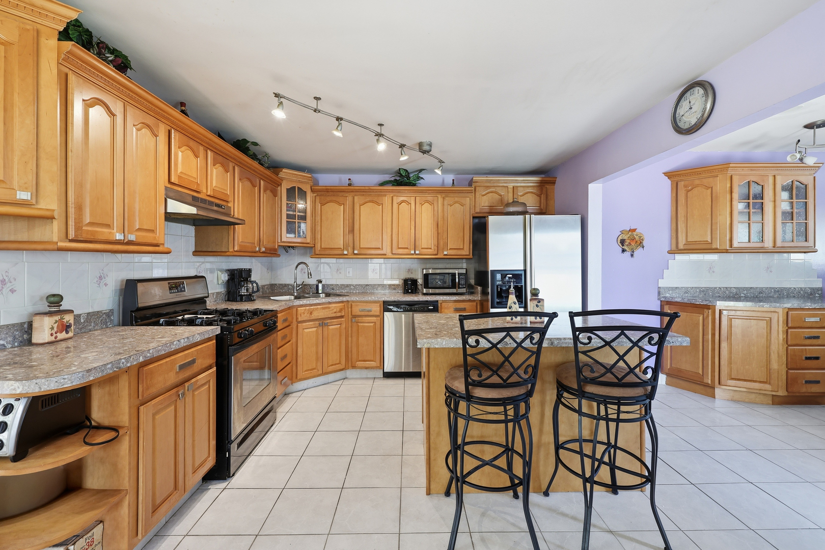 329 East Myrick Avenue Addison IL 60101
