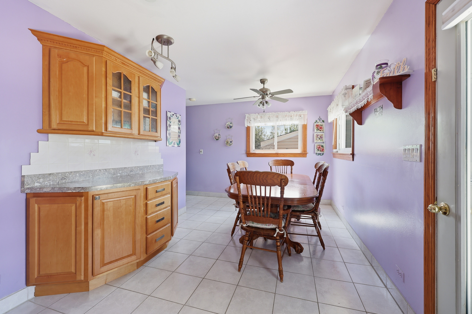 329 East Myrick Avenue Addison IL 60101
