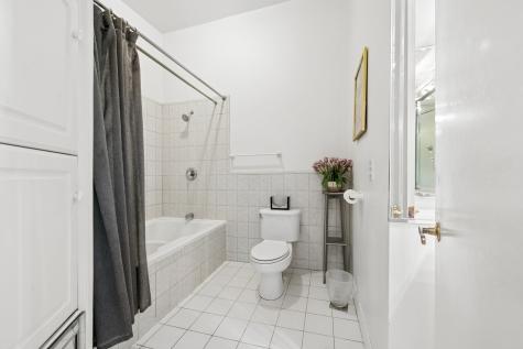 734 South Oakley Boulevard Chicago IL 60612