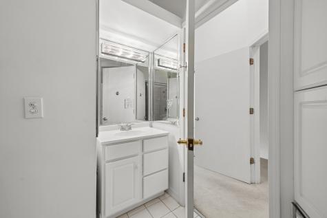 734 South Oakley Boulevard Chicago IL 60612