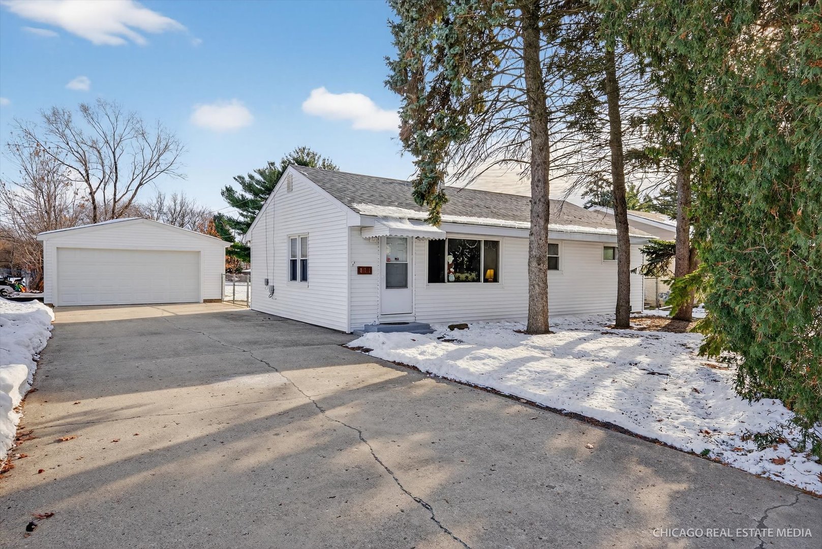 871 South Chatham Avenue Addison IL 60101