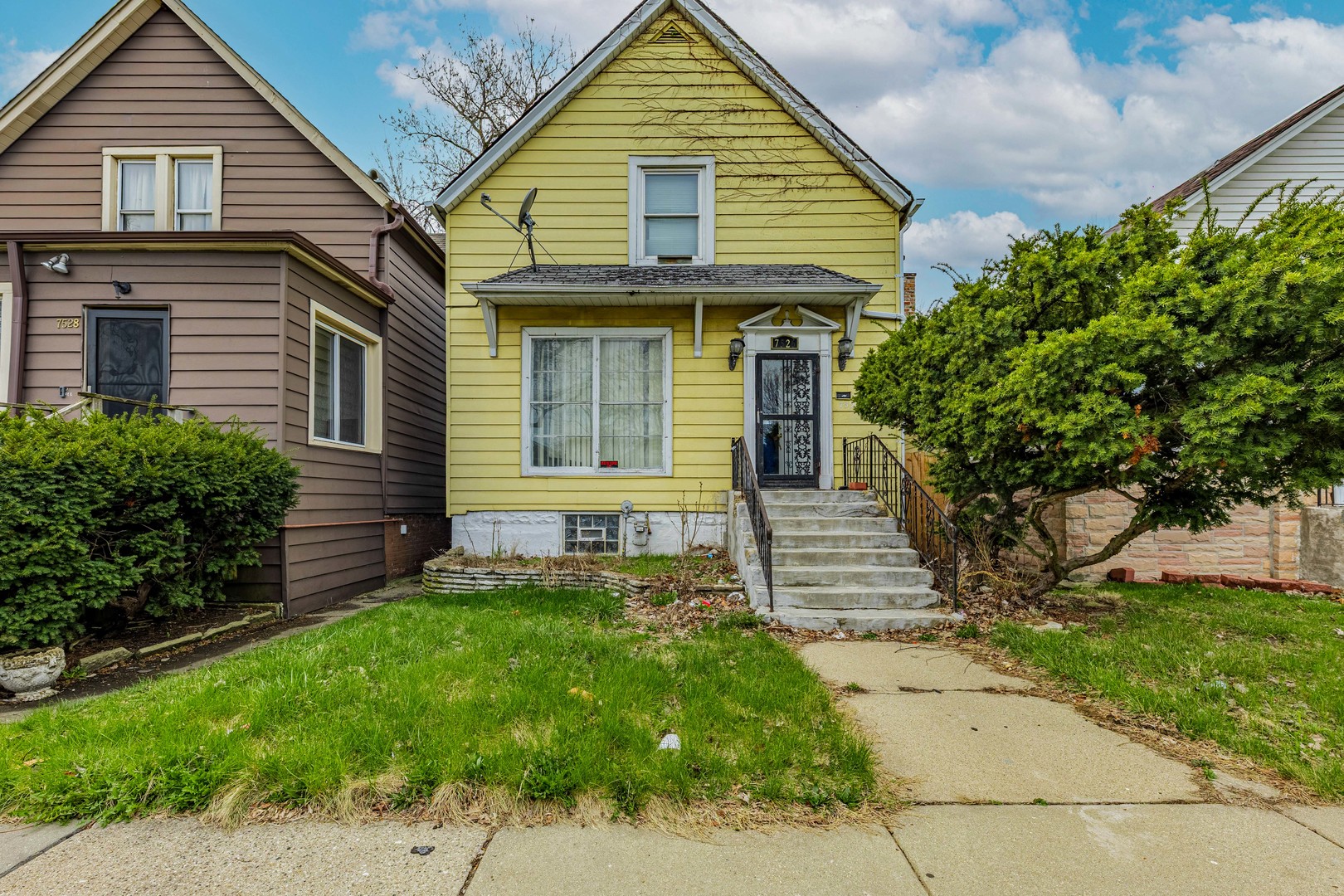 7526 South Merrill Avenue Chicago IL 60649