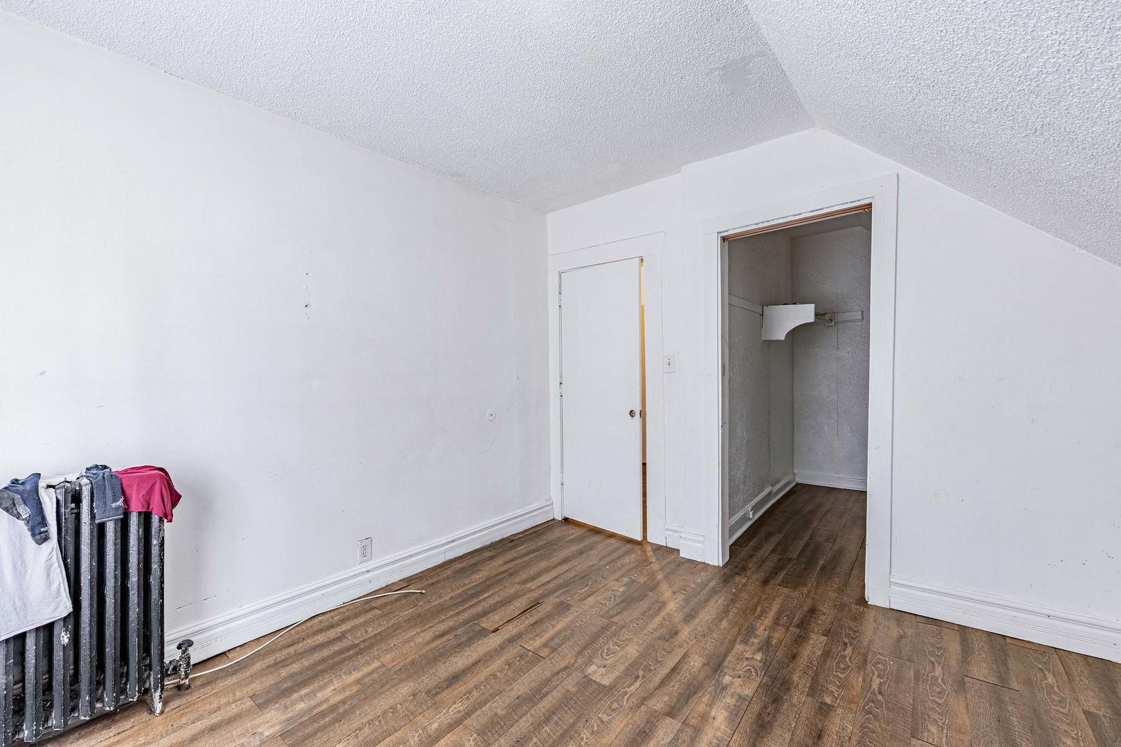 7526 South Merrill Avenue Chicago IL 60649