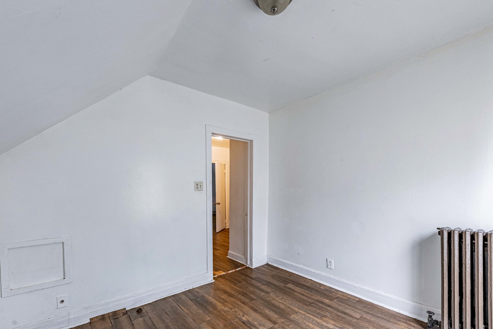7526 South Merrill Avenue Chicago IL 60649