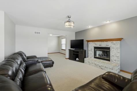 2300 Wesmere Lakes Drive Plainfield IL 60586