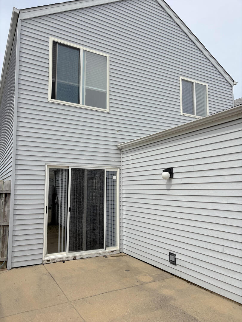 1066 Four Seasons Boulevard Aurora IL 60504