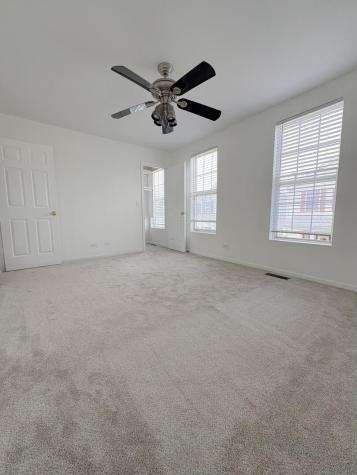 1066 Four Seasons Boulevard Aurora IL 60504