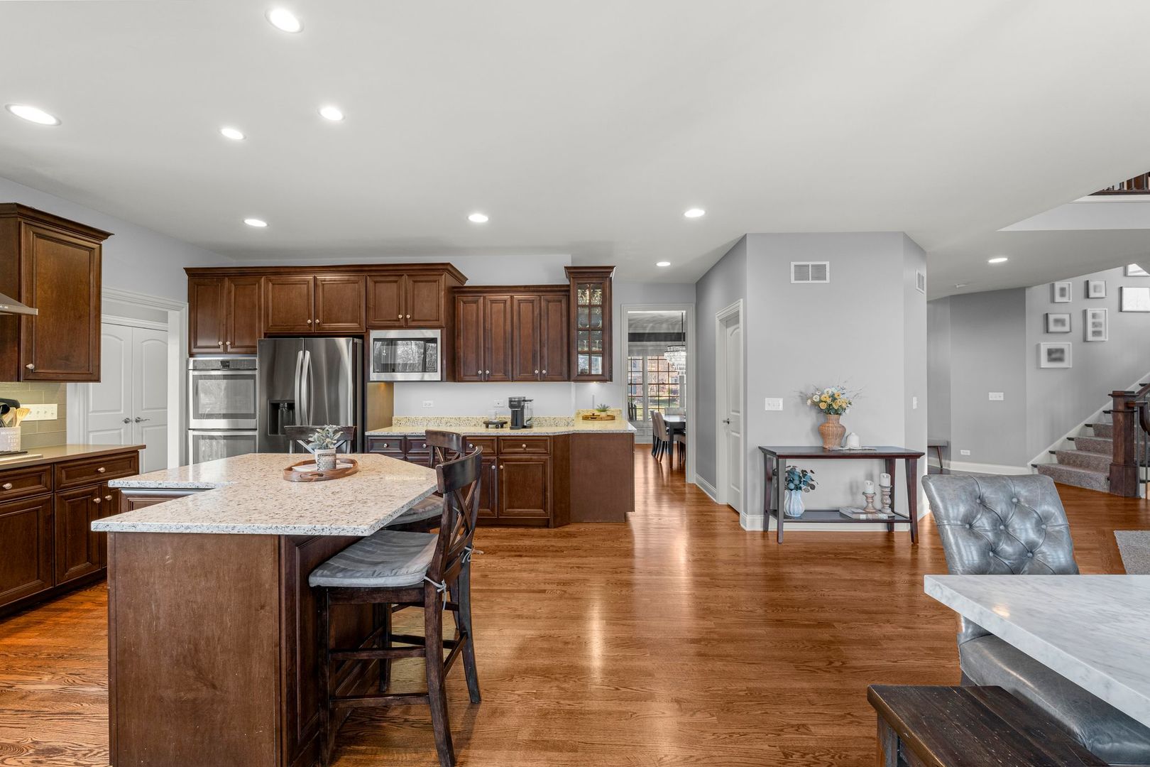 81 Landon Circle Wheaton IL 60189