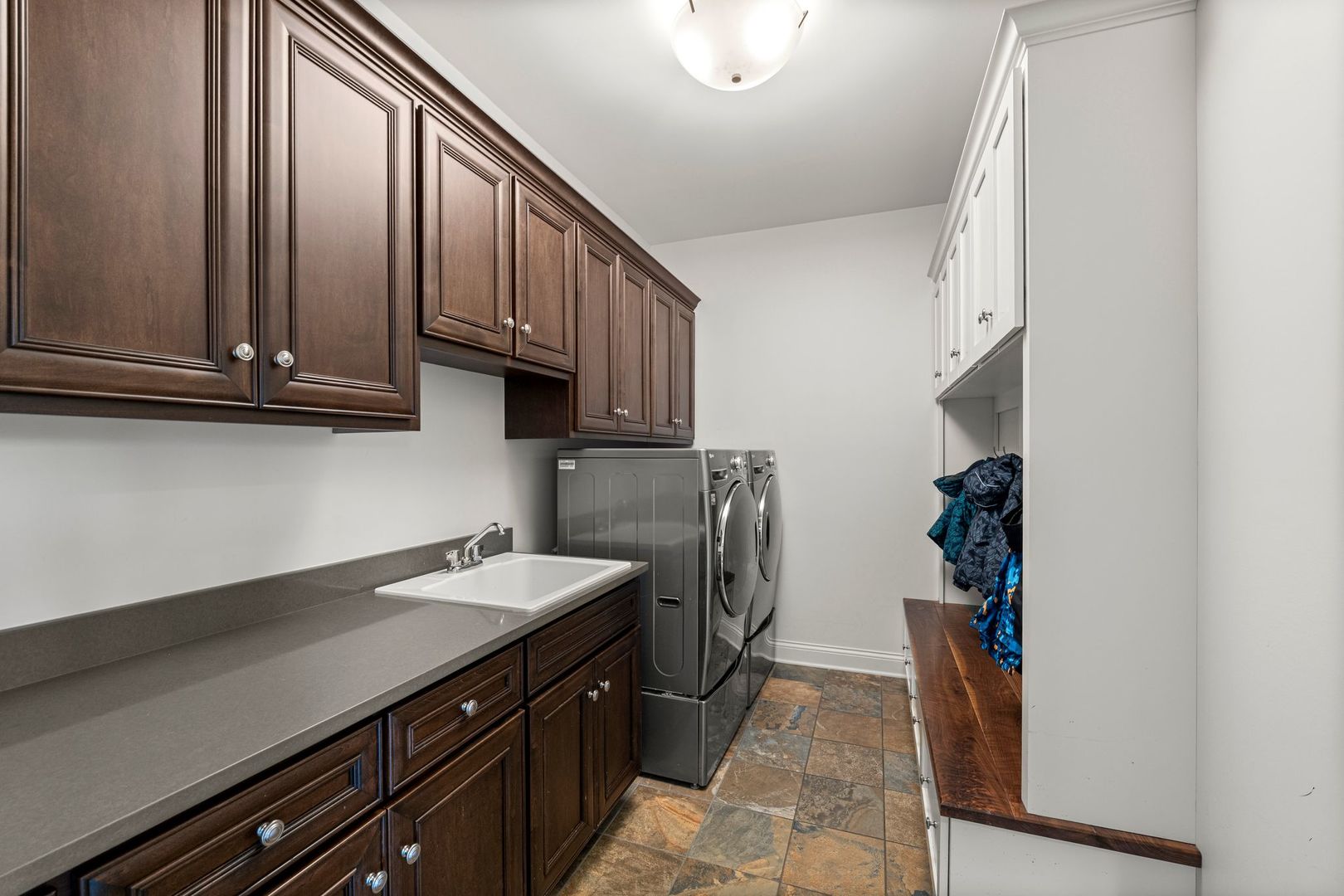 81 Landon Circle Wheaton IL 60189