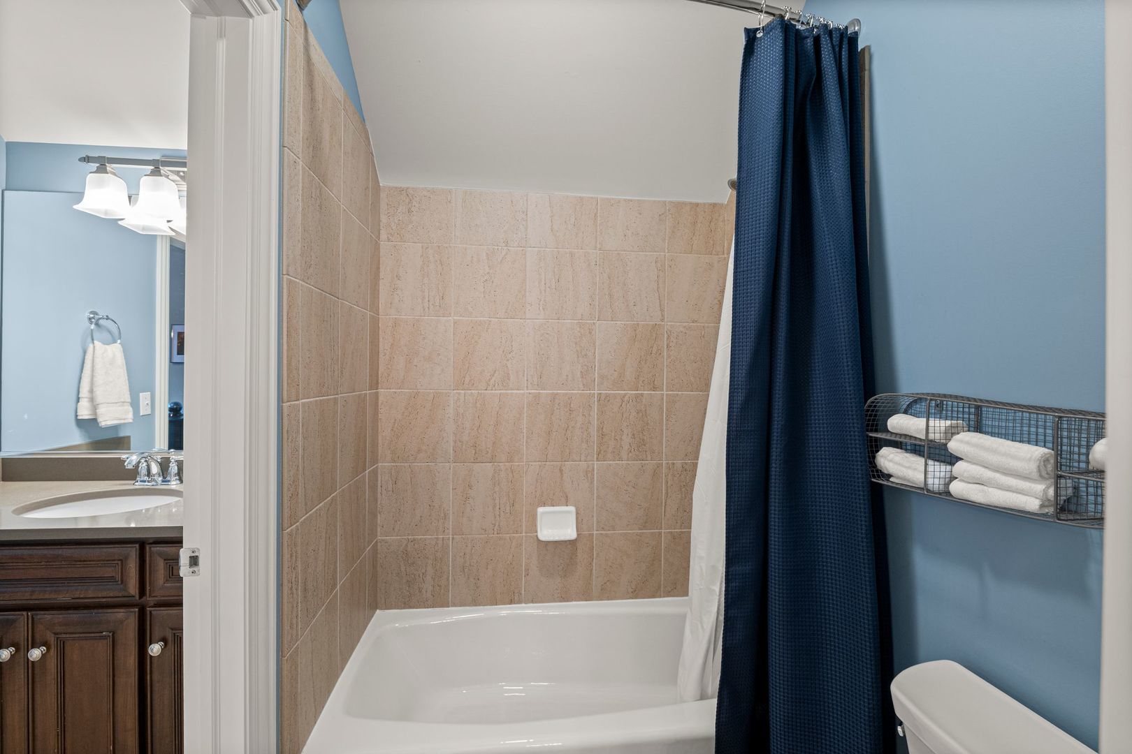81 Landon Circle Wheaton IL 60189