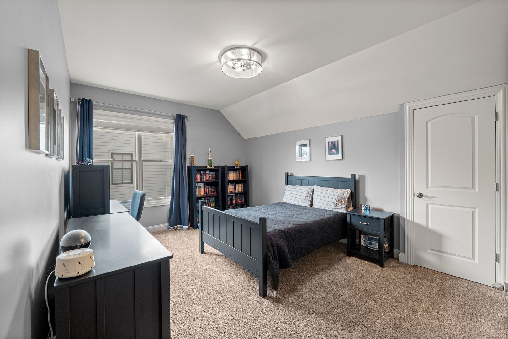 81 Landon Circle Wheaton IL 60189