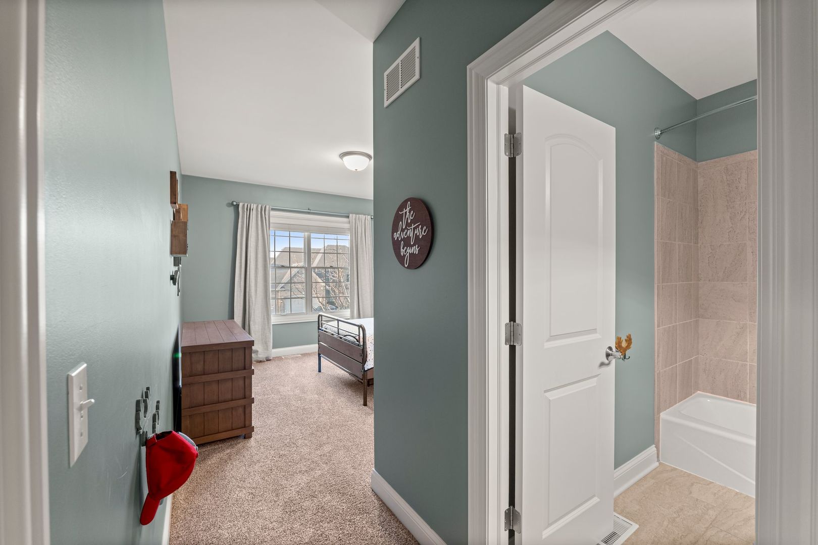 81 Landon Circle Wheaton IL 60189