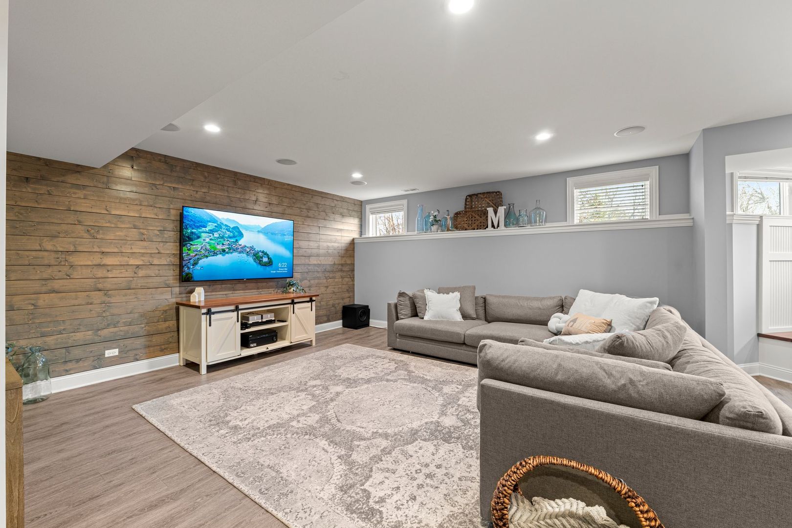 81 Landon Circle Wheaton IL 60189