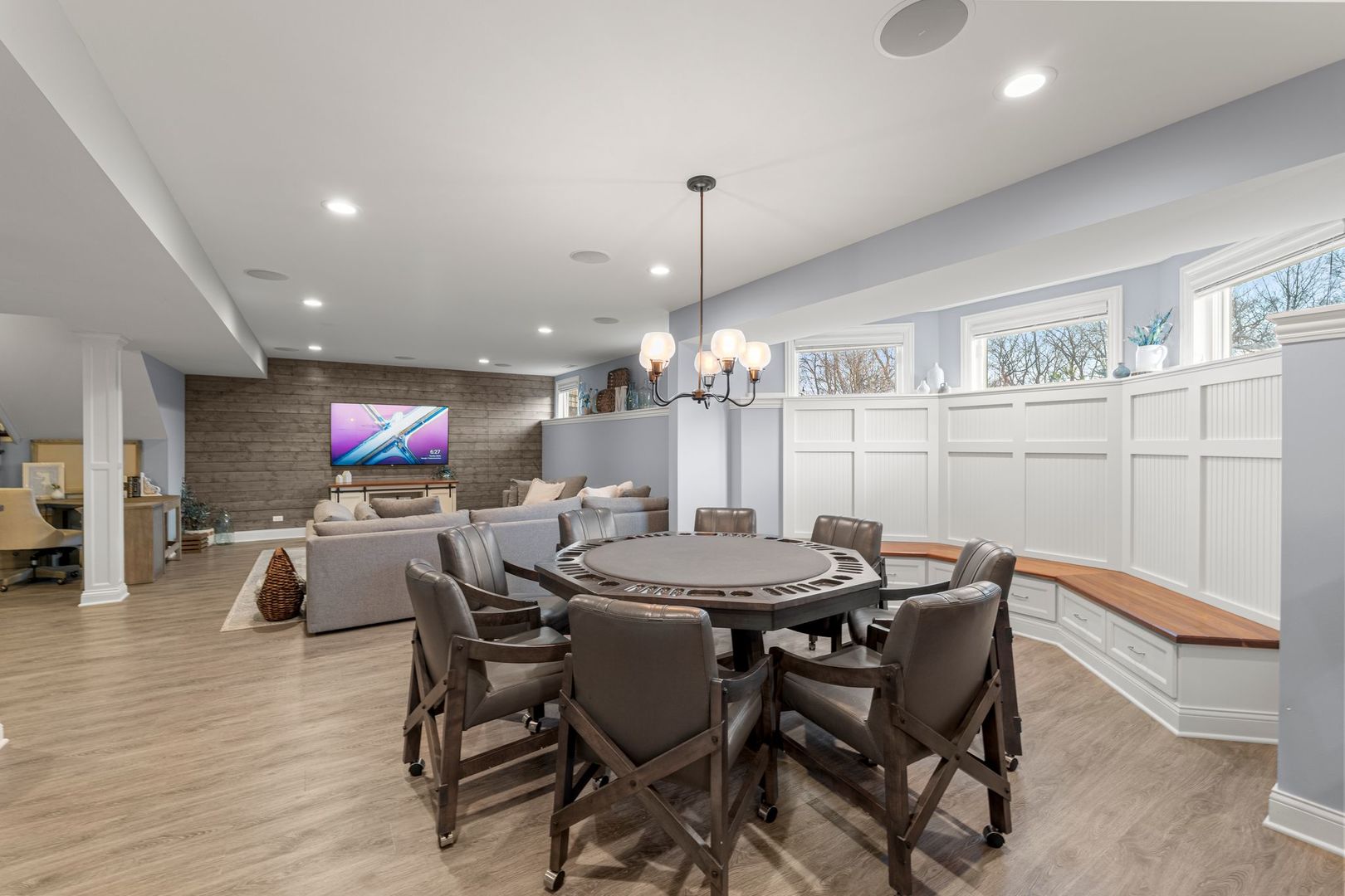 81 Landon Circle Wheaton IL 60189