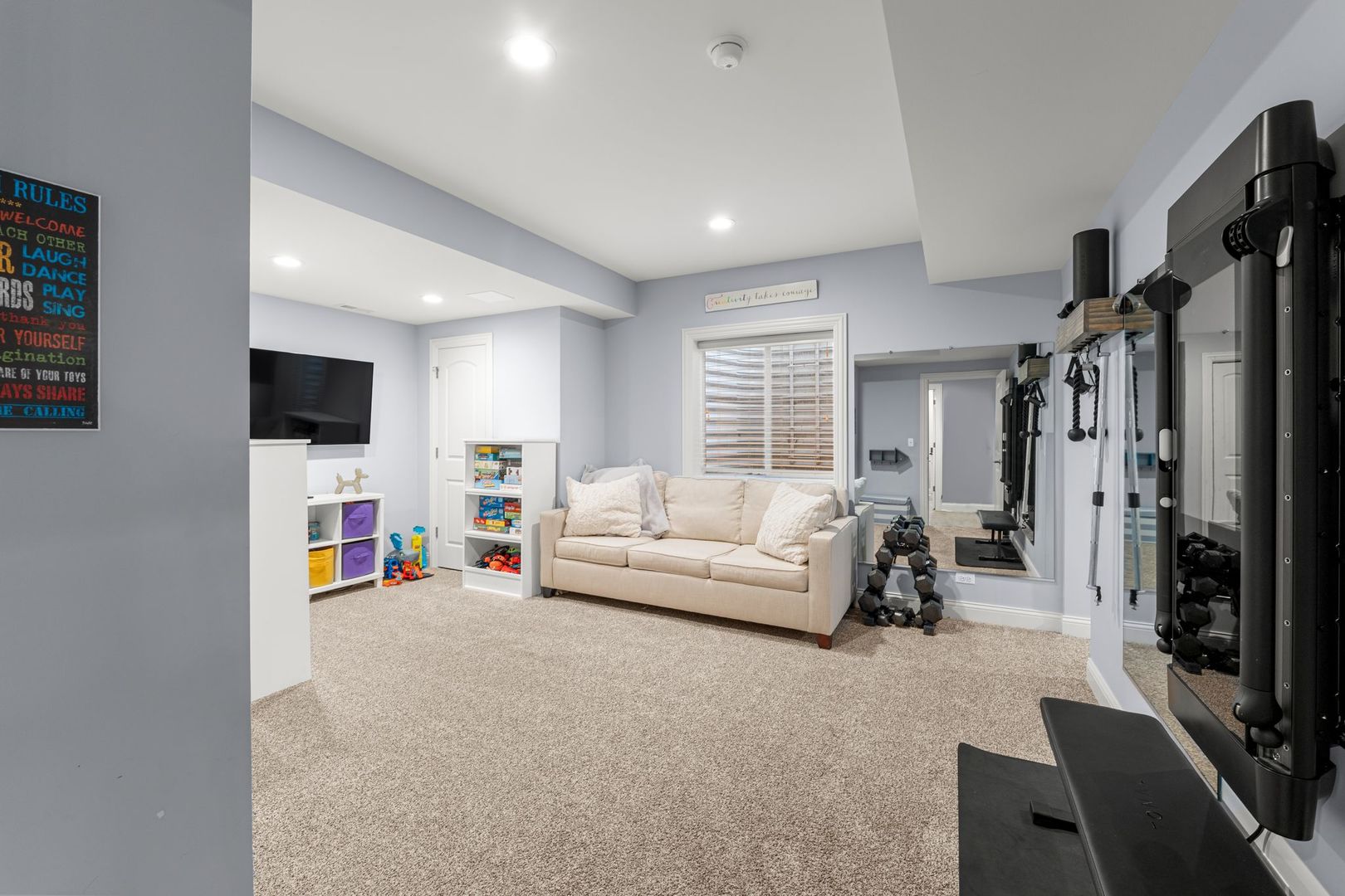 81 Landon Circle Wheaton IL 60189