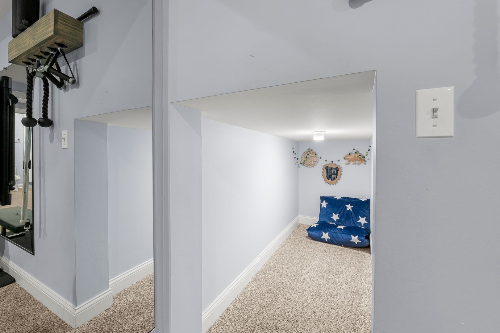 81 Landon Circle Wheaton IL 60189