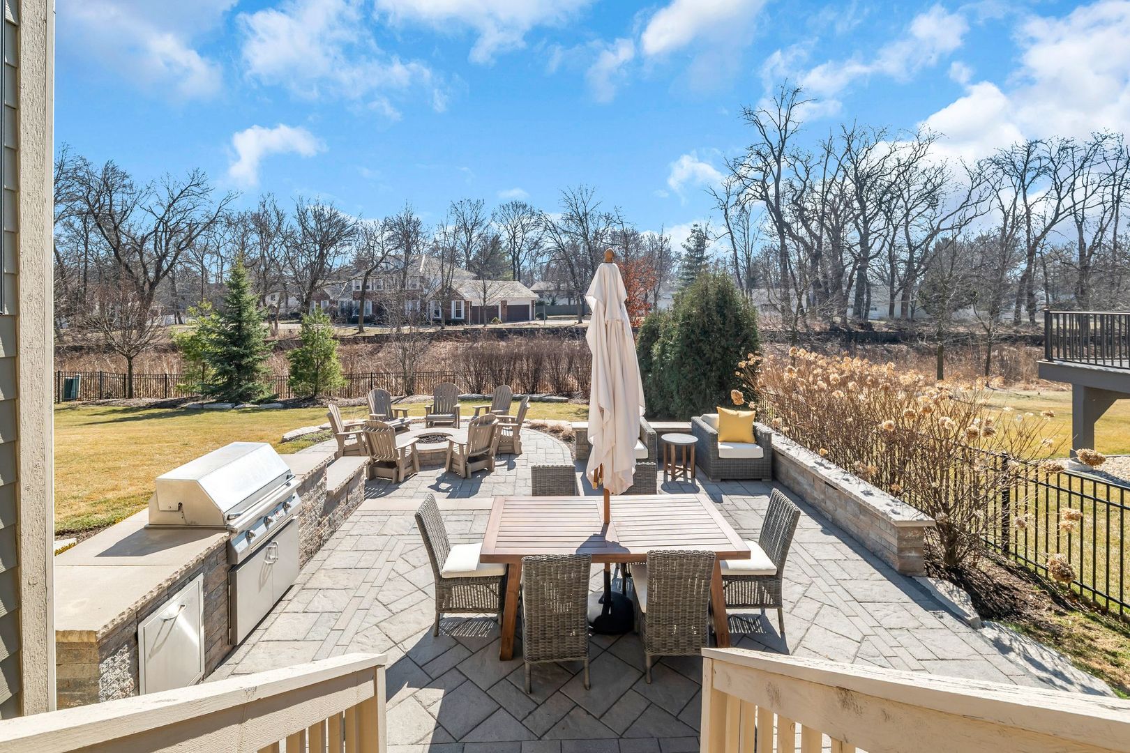 81 Landon Circle Wheaton IL 60189