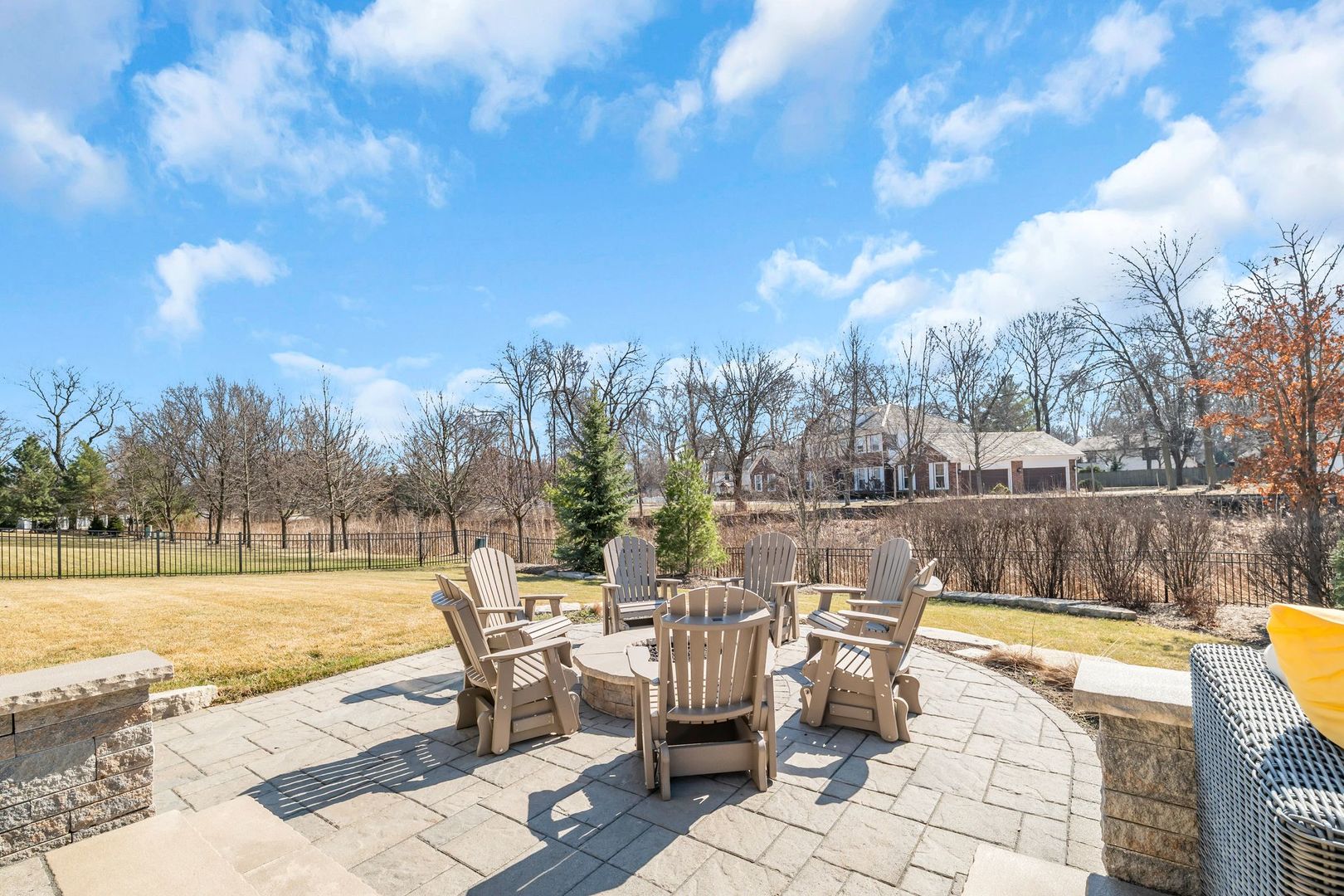 81 Landon Circle Wheaton IL 60189