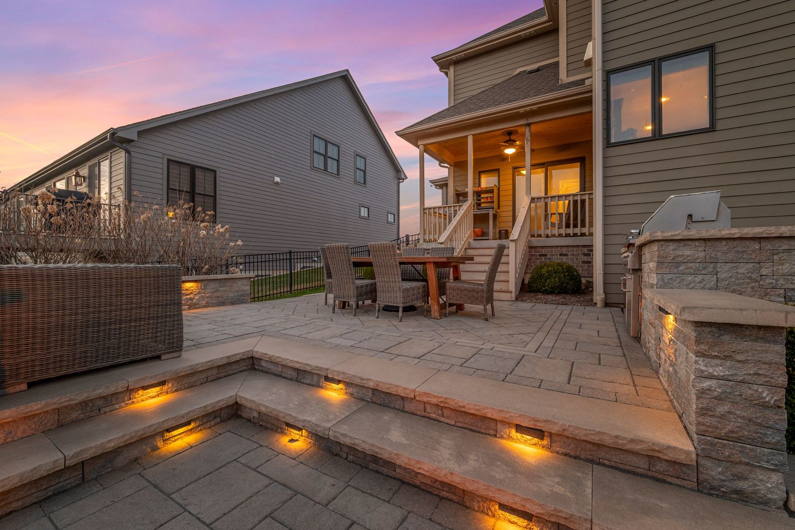 81 Landon Circle Wheaton IL 60189