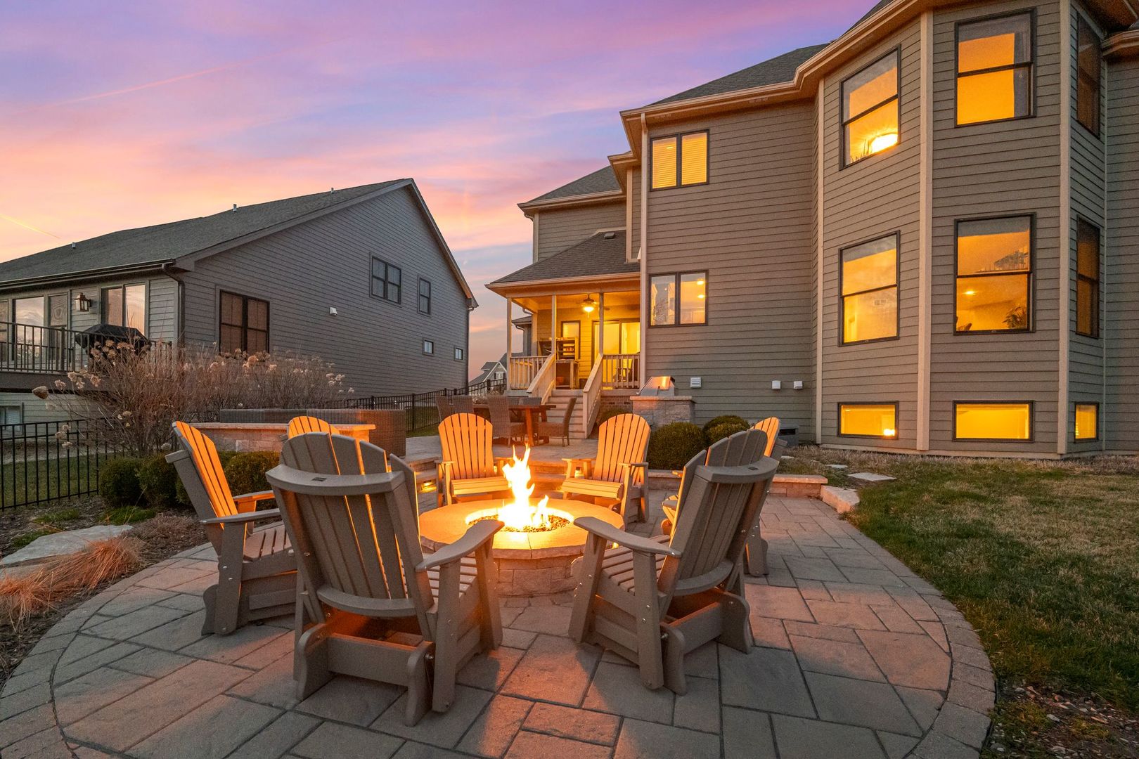 81 Landon Circle Wheaton IL 60189