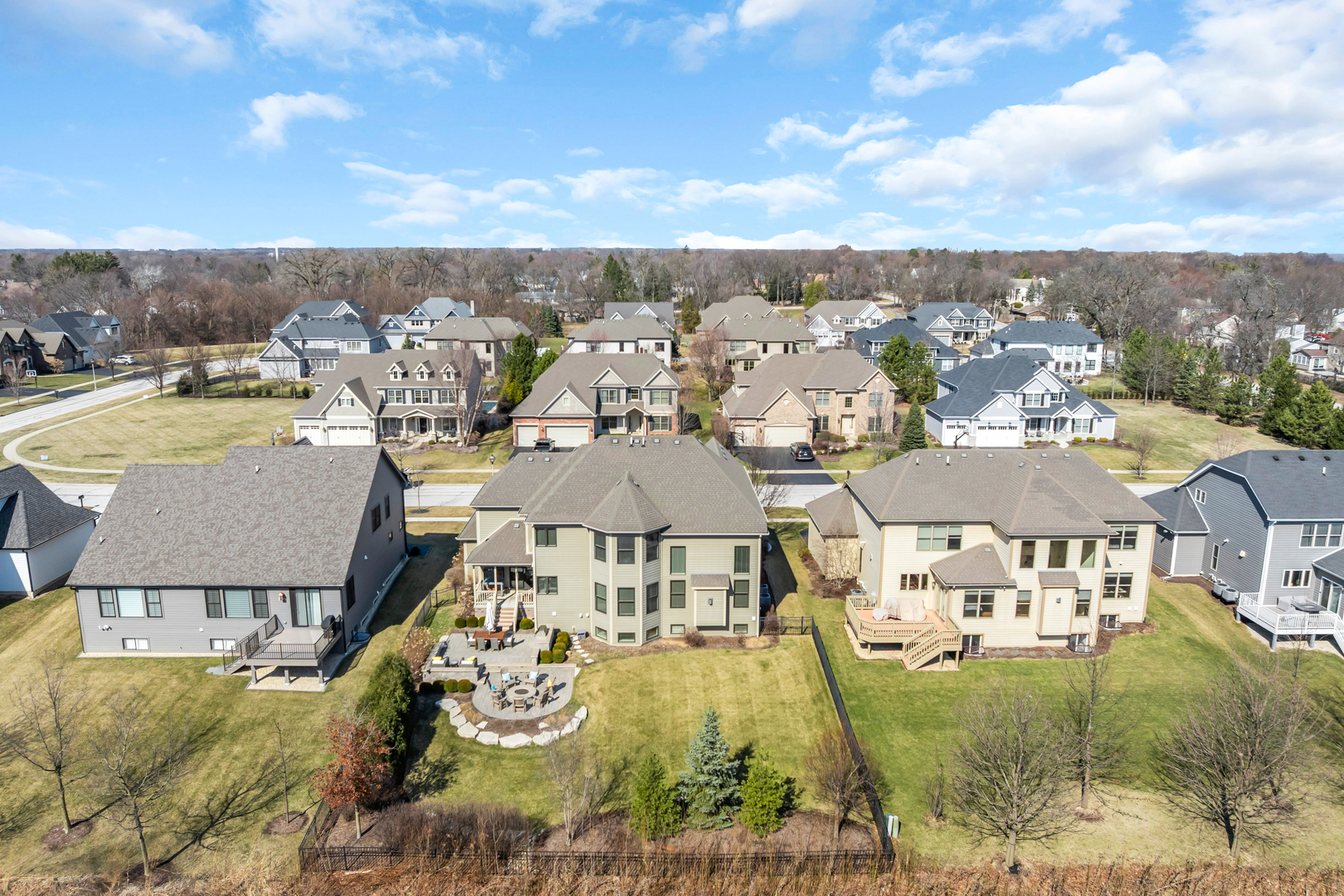 81 Landon Circle Wheaton IL 60189