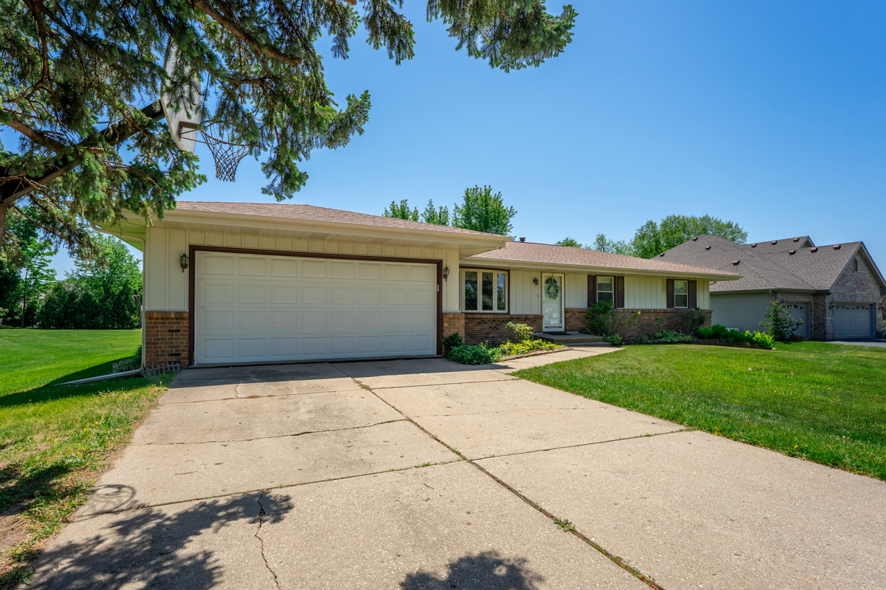 7249 Robinswood Street Rockford IL 61114