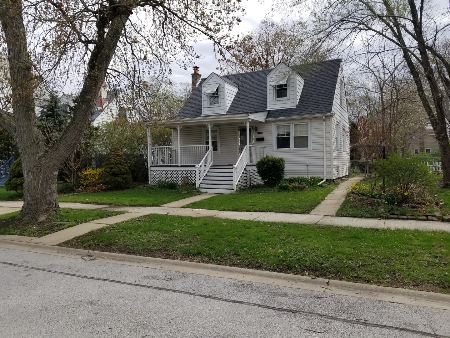 17633 Roy Street Lansing IL 60438