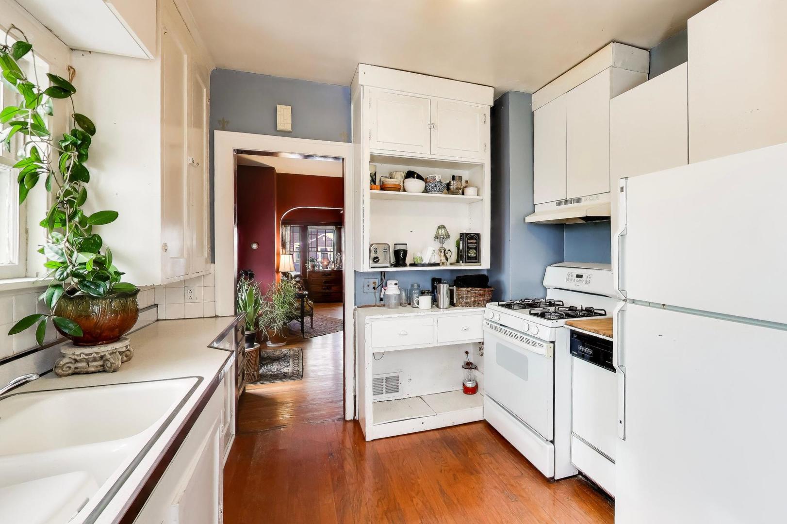 444 South Elmwood Drive Aurora IL 60506