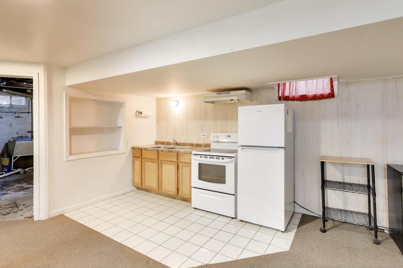 444 South Elmwood Drive Aurora IL 60506