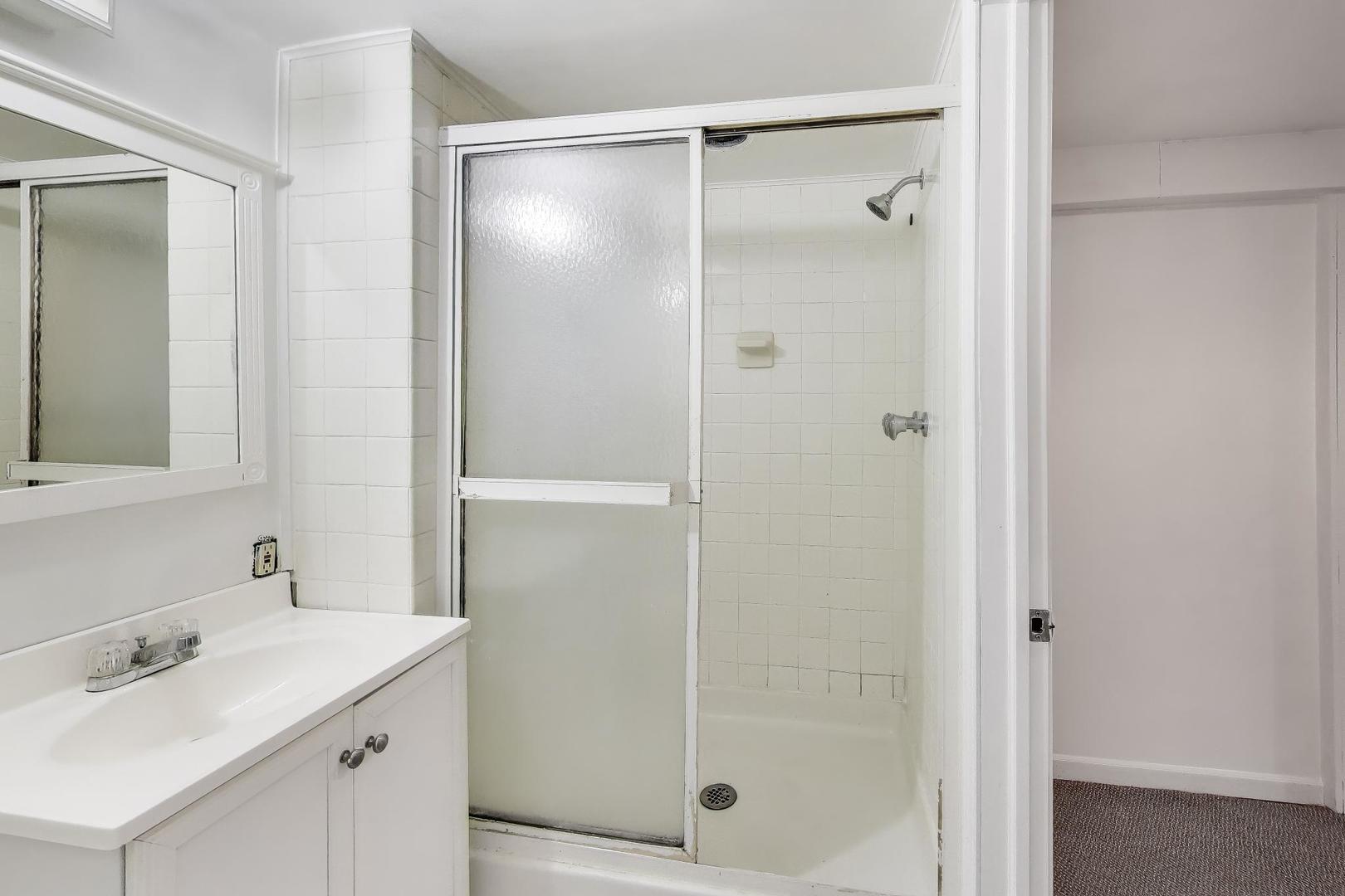 444 South Elmwood Drive Aurora IL 60506