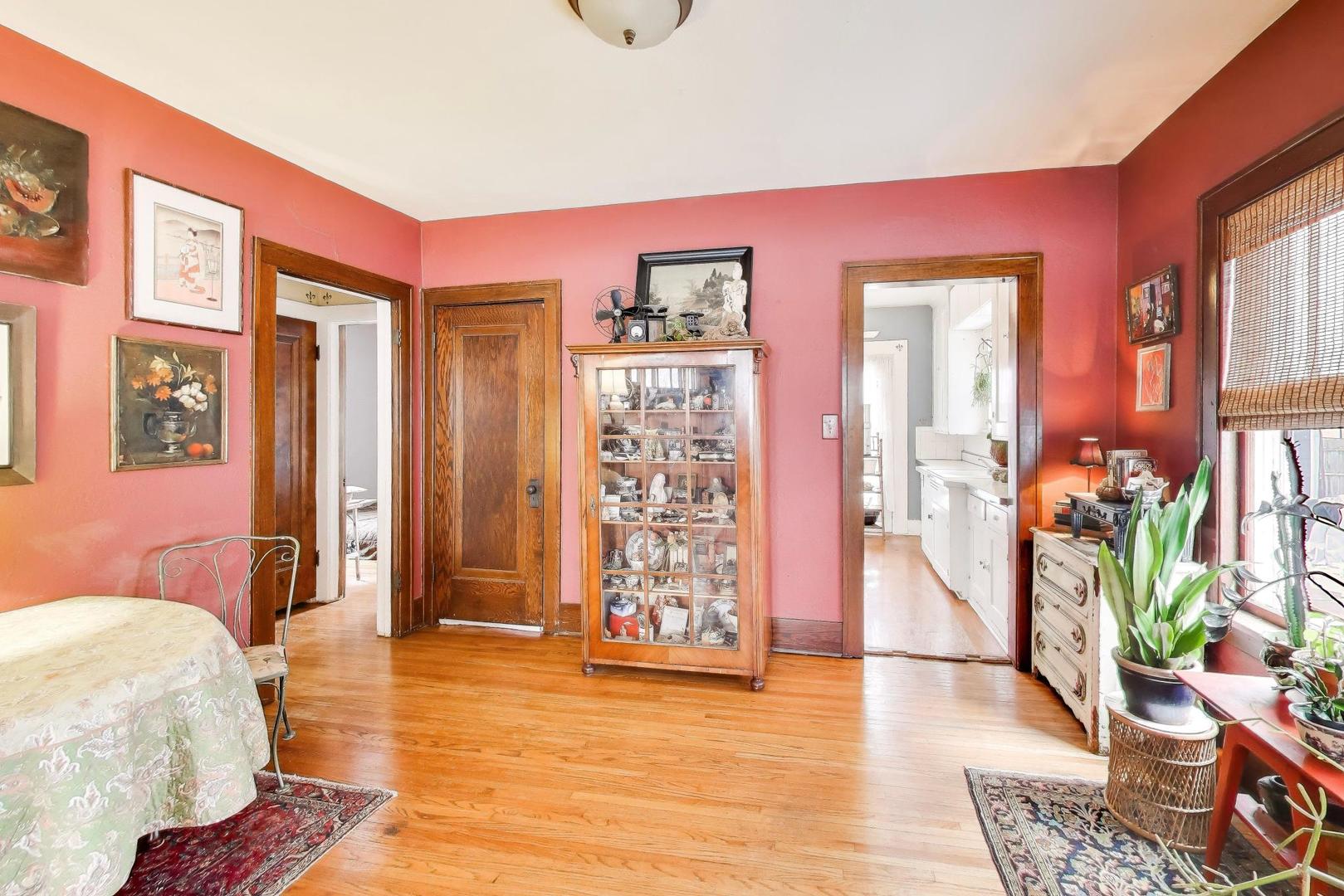 444 South Elmwood Drive Aurora IL 60506
