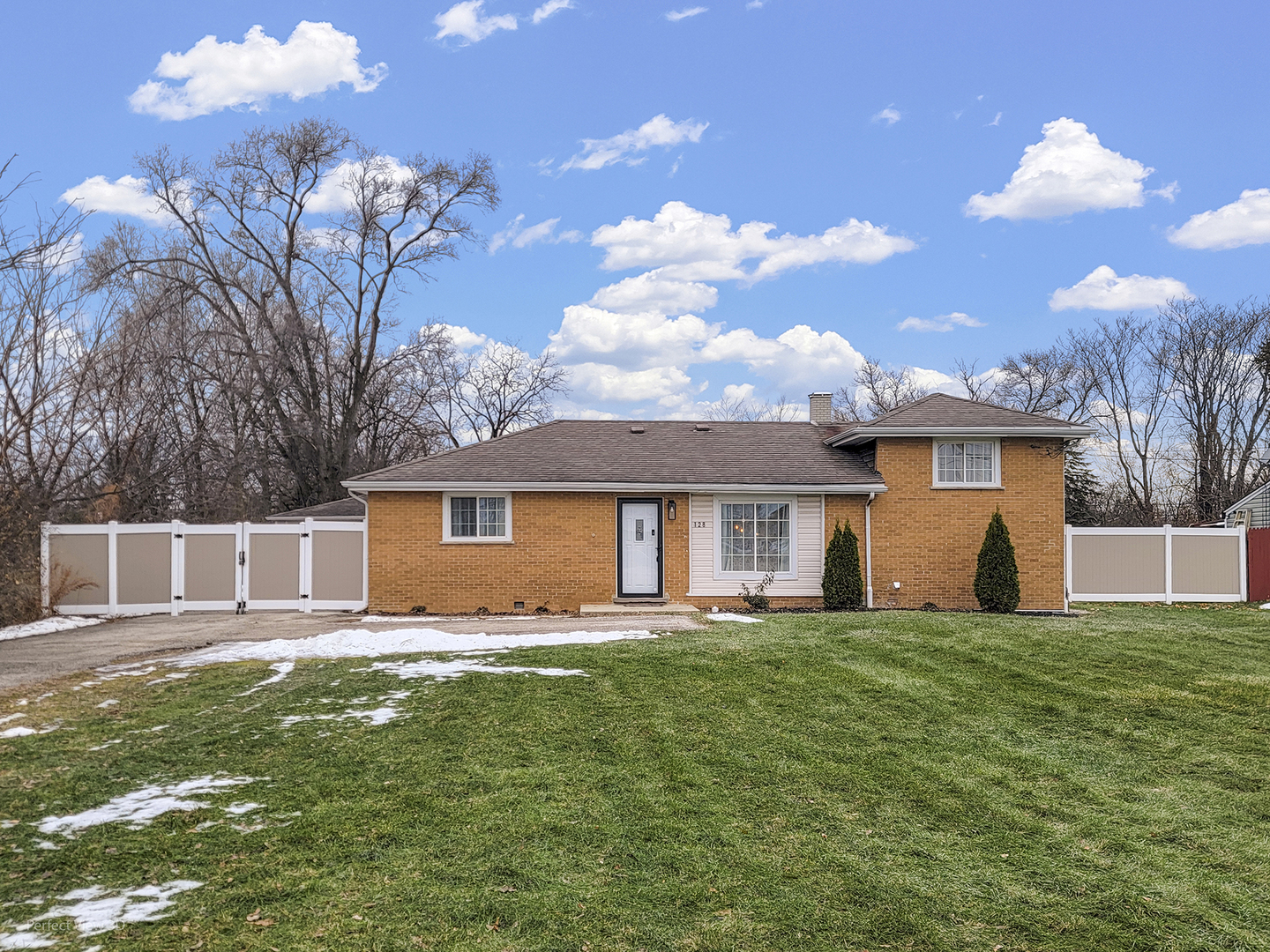 128 South Villa Avenue Addison IL 60101